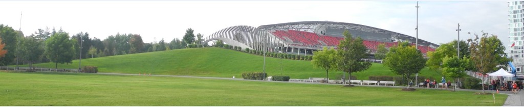 The “preliminary exterior concept” rendering of the proposed Lansdowne Park event centre, viewed from the northeast, shows how the toboggan hill would be greatly reduced and how a large portion of the wall would be essentially a blank face. Image by City of Ottawa